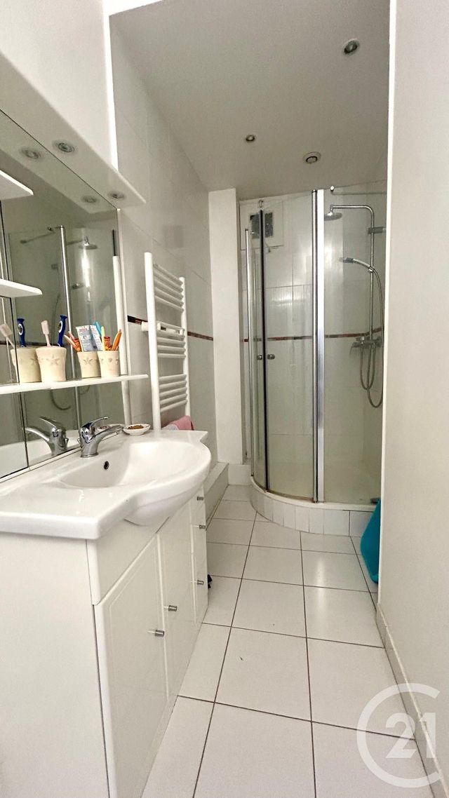 Appartement F3 à vendre - 3 pièces - 63.02 m2 - VINCENNES - 94 - ILE-DE-FRANCE - Century 21 L'Immobilier De Confiance