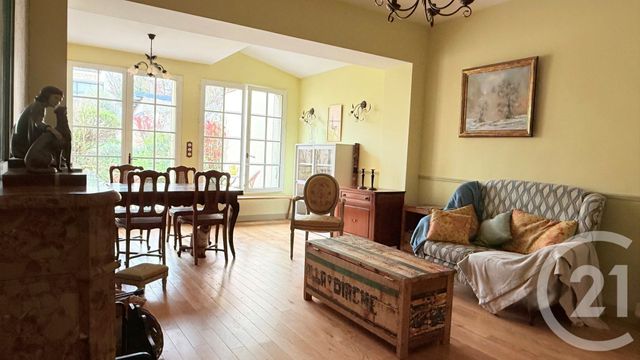 maison à vendre - 5 pièces - 121.4 m2 - MONTREUIL - 93 - ILE-DE-FRANCE - Century 21 L'Immobilier De Confiance