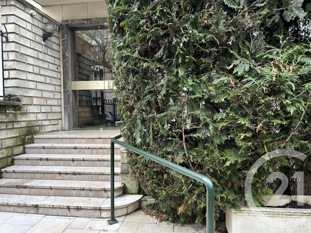 Appartement F3 à vendre - 3 pièces - 80.0 m2 - MONTREUIL - 93 - ILE-DE-FRANCE - Century 21 L'Immobilier De Confiance