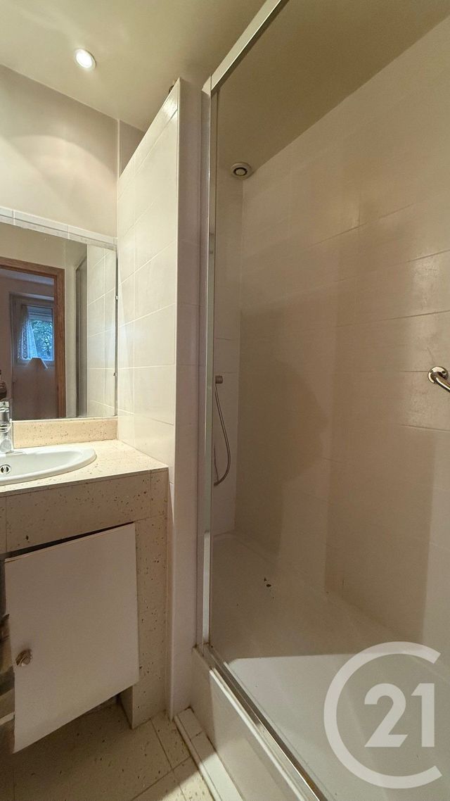 Appartement F2 à vendre - 2 pièces - 42.05 m2 - VINCENNES - 94 - ILE-DE-FRANCE - Century 21 L'Immobilier De Confiance