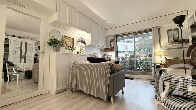 Appartement F2 à vendre - 2 pièces - 42.5 m2 - VINCENNES - 94 - ILE-DE-FRANCE - Century 21 L'Immobilier De Confiance