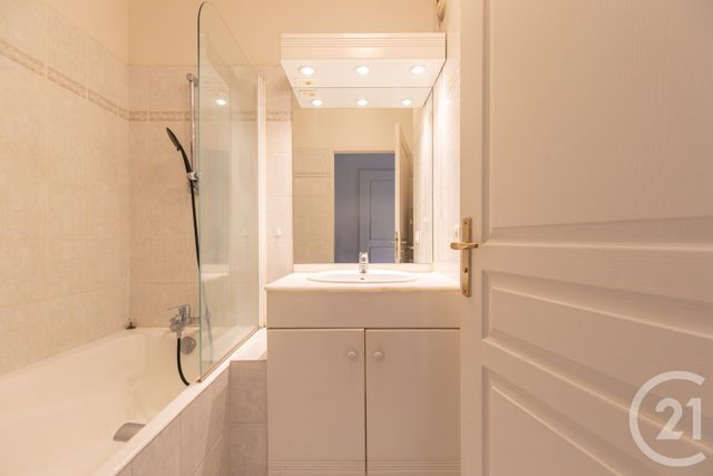 Appartement à vendre - 2 pièces - 42.2 m2 - ST MANDE - 94 - ILE-DE-FRANCE - Century 21 L'Immobilier De Confiance