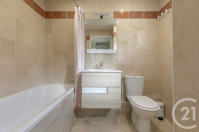 Appartement F4 à vendre - 4 pièces - 93.4 m2 - VINCENNES - 94 - ILE-DE-FRANCE - Century 21 L'Immobilier De Confiance