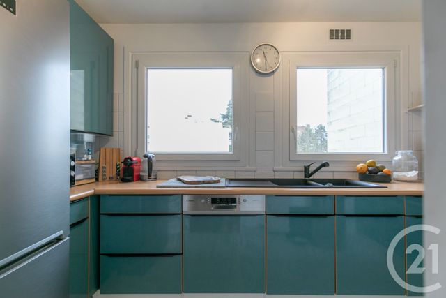 Appartement F4 à vendre - 4 pièces - 90.63 m2 - FONTENAY SOUS BOIS - 94 - ILE-DE-FRANCE - Century 21 L'Immobilier De Confiance