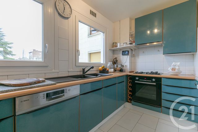 Appartement F4 à vendre - 4 pièces - 90.63 m2 - FONTENAY SOUS BOIS - 94 - ILE-DE-FRANCE - Century 21 L'Immobilier De Confiance