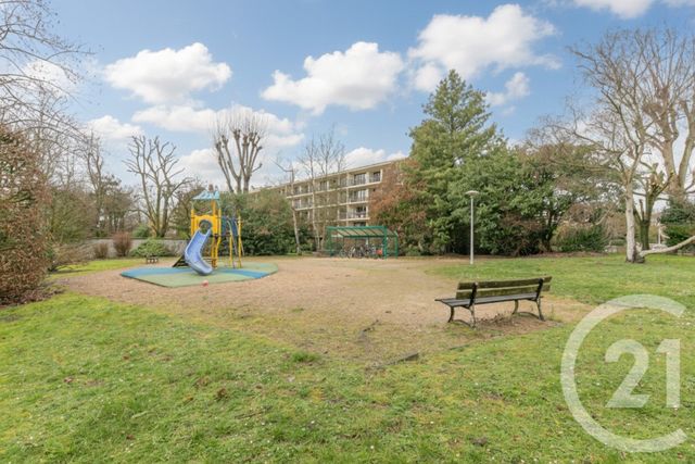 Appartement F4 à vendre - 4 pièces - 90.63 m2 - FONTENAY SOUS BOIS - 94 - ILE-DE-FRANCE - Century 21 L'Immobilier De Confiance