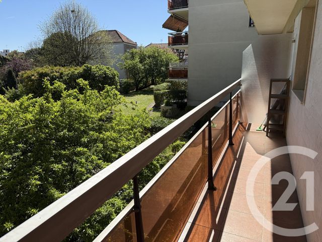 Appartement F1 à louer - 1 pièce - 27.08 m2 - LE PERREUX SUR MARNE - 94 - ILE-DE-FRANCE - Century 21 L'Immobilier De Confiance