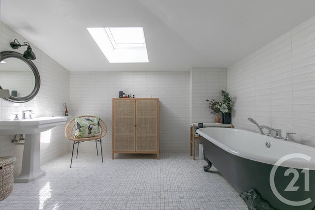 maison à vendre - 7 pièces - 259.03 m2 - LA VARENNE ST HILAIRE - 94 - ILE-DE-FRANCE - Century 21 L'Immobilier De Confiance