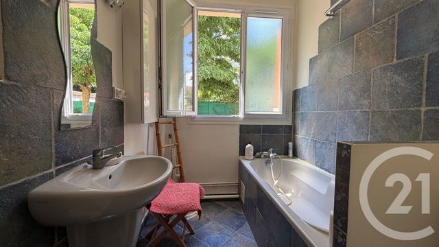 Appartement F2 à vendre - 2 pièces - 42.3 m2 - VINCENNES - 94 - ILE-DE-FRANCE - Century 21 L'Immobilier De Confiance