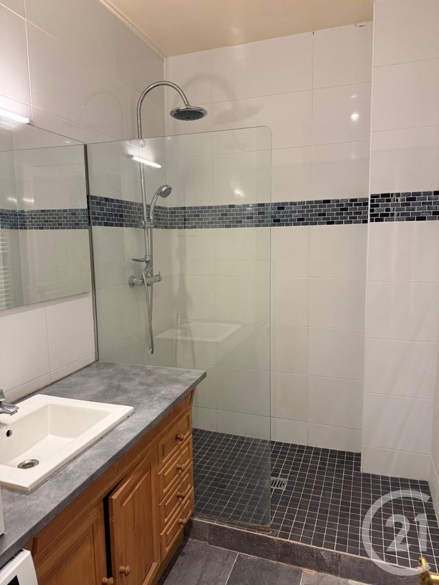 Appartement F3 à vendre - 3 pièces - 62.14 m2 - VINCENNES - 94 - ILE-DE-FRANCE - Century 21 L'Immobilier De Confiance