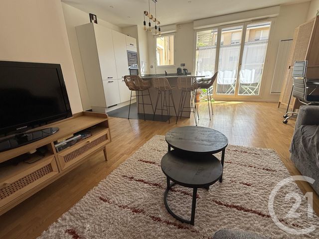 Appartement F2 à vendre - 2 pièces - 47.57 m2 - VINCENNES - 94 - ILE-DE-FRANCE - Century 21 L'Immobilier De Confiance