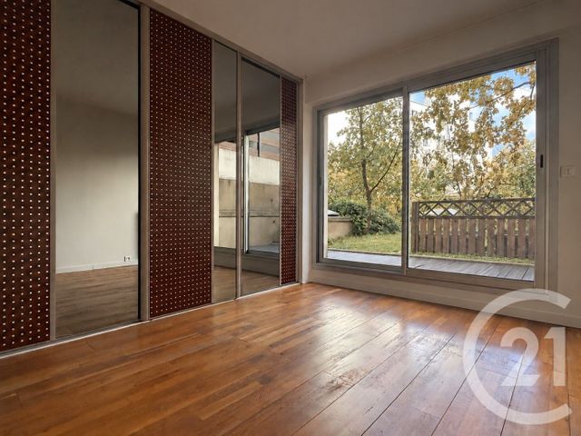Appartement F3 à vendre - 3 pièces - 65.83 m2 - PARIS - 75018 - ILE-DE-FRANCE - Century 21 L'Immobilier De Confiance